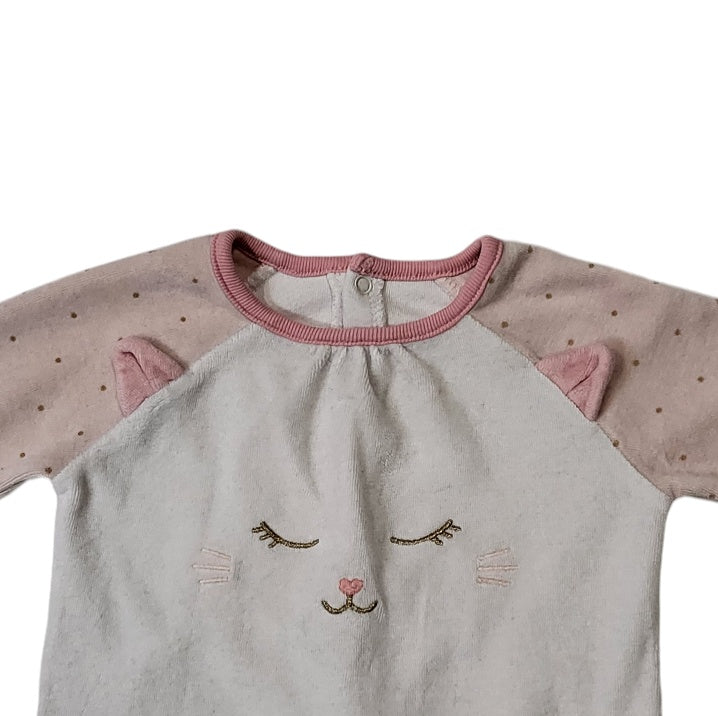 Pijama enteriza niña blanco con gato bordado Talla 6M