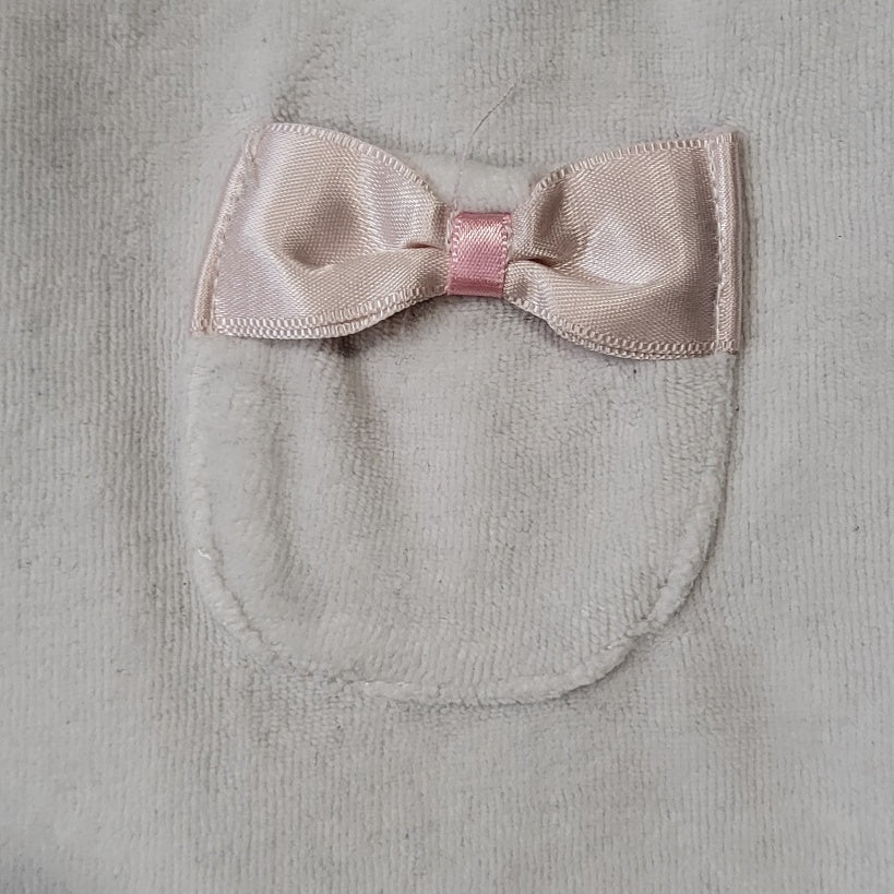 Pijama enteriza niña blanco con gato bordado Talla 6M