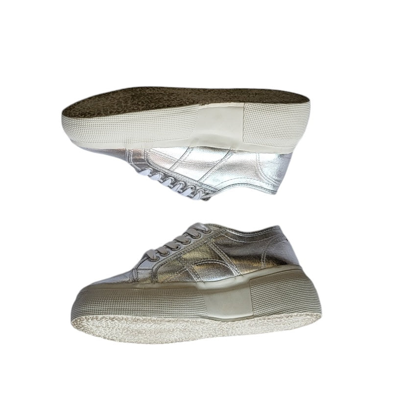 Tenis mujer Superga Plateado Plataforma blanca talla 40